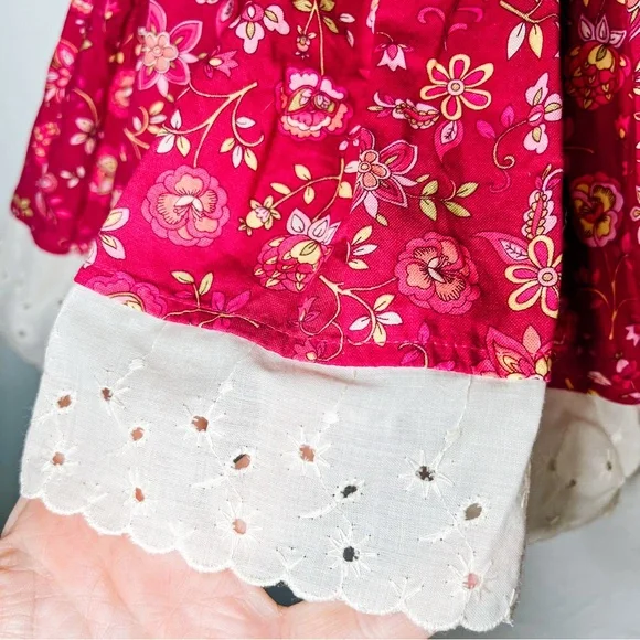 Hattie Rae Floral Tunic - Picture 3 of 4